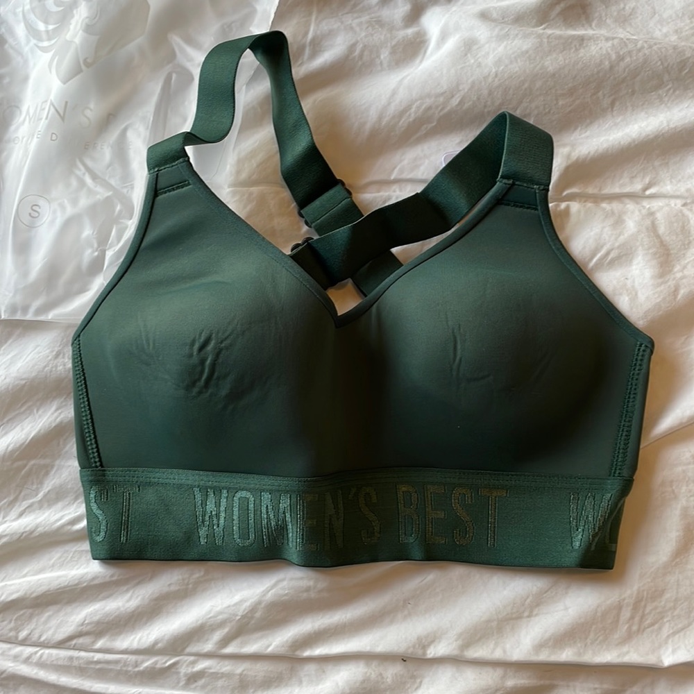 Women’s Best small green sports bra